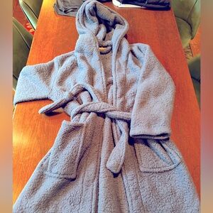 Pottery Barn Teen Cozy Sherpa Robe